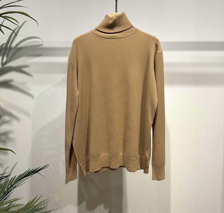 Džemperis ar augsto apkakli Universāls izmērs Brūns